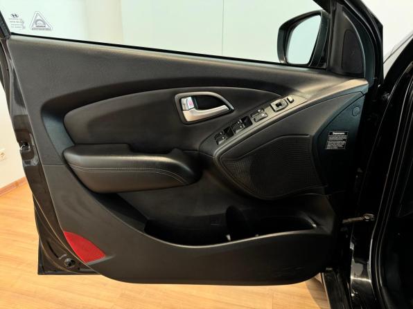 Hyundai ix35 I с пробегом 2012 года, цена 1 320 000 рублей, 179076 км, внедорожник, Автокод Объявления