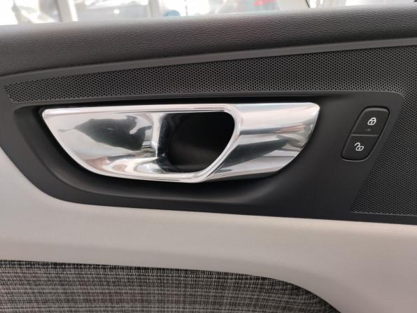 Volvo XC60 II с пробегом 2018 года, цена 3 140 000 рублей, 89898 км, внедорожник, Автокод Объявления