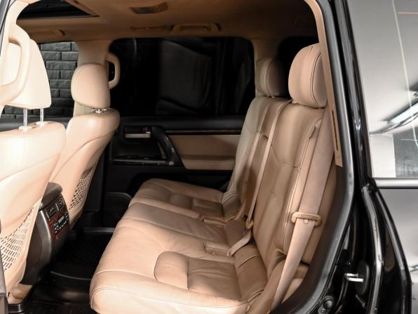 Toyota Land Cruiser 200 Series с пробегом 2011 года, цена 3 250 000 рублей, 376581 км, внедорожник, Автокод Объявления