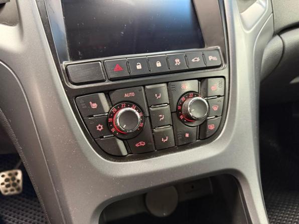 Opel Astra J с пробегом 2012 года, цена 621 090 рублей, 181950 км, хэтчбек, Автокод Объявления