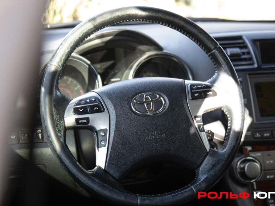 Toyota Highlander II (XU40) Рестайлинг Москва  - изображение 11