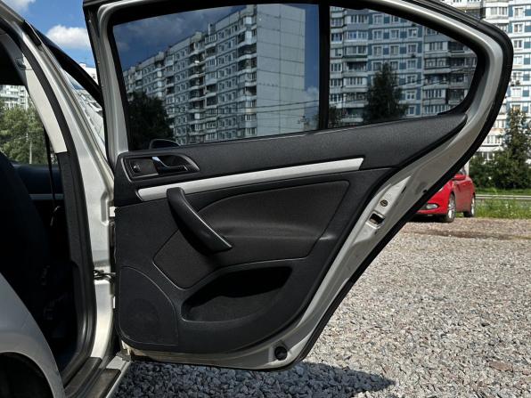 Skoda Octavia II (A5) Рестайлинг с пробегом 2012 года, цена 935 000 рублей, 230462 км, универсал, Автокод Объявления
