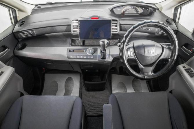 Honda Freed I с пробегом 2010 года, цена 1 149 000 рублей, 164000 км, компактвэн, Автокод Объявления