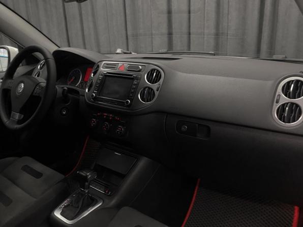 Volkswagen Tiguan I с пробегом 2009 года, цена 799 000 рублей, 239000 км, внедорожник, Автокод Объявления