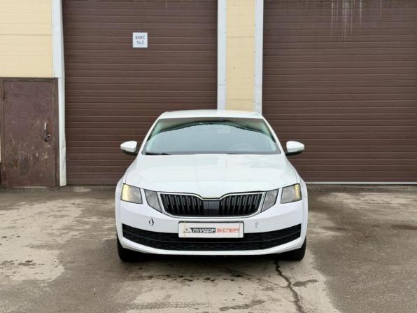 Skoda Octavia III (A7) с пробегом 2017 года, цена 860 000 рублей, 448806 км, лифтбек, Автокод Объявления