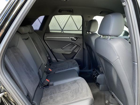 Audi Q3 II (F3) с пробегом 2021 года, цена 3 549 000 рублей, 125864 км, внедорожник, Автокод Объявления
