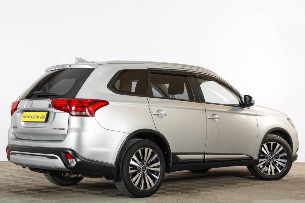 Mitsubishi Outlander III Рестайлинг 2 Тюмень  - изображение 7