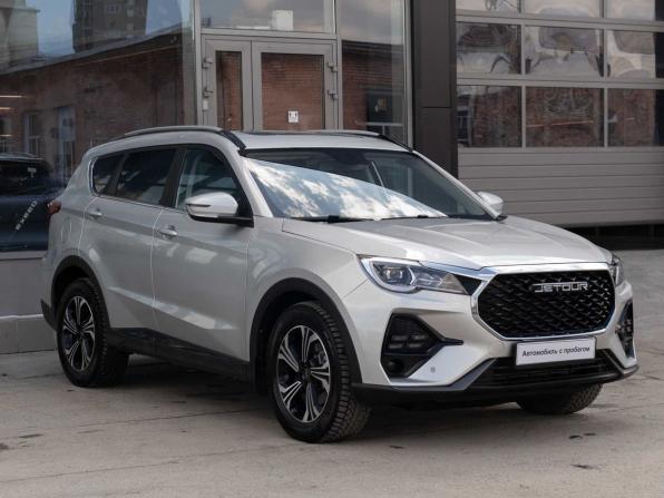 JETOUR X70 I Рестайлинг 2 с пробегом 2024 года, цена 2 200 000 рублей, 15663 км, внедорожник, Автокод Объявления