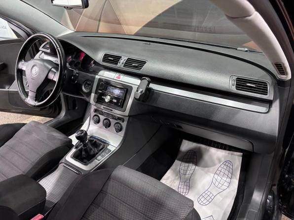 Volkswagen Passat B6 с пробегом 2006 года, цена 750 000 рублей, 186662 км, универсал, Автокод Объявления