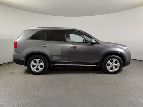 Kia Sorento II Рестайлинг с пробегом 2014 года, цена 1 780 000 рублей, 109082 км, внедорожник, Автокод Объявления
