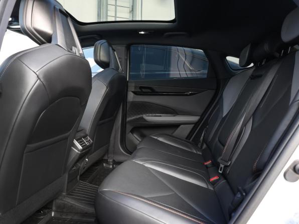 Changan UNI-V I с пробегом 2023 года, цена 2 049 000 рублей, 95616 км, лифтбек, Автокод Объявления