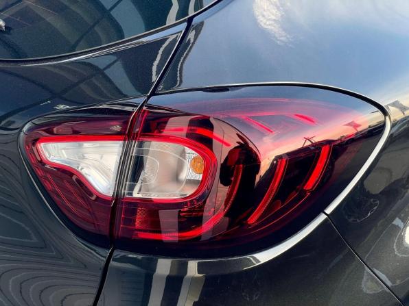 Renault Kaptur I Рестайлинг с пробегом 2021 года, цена 1 680 000 рублей, 57070 км, внедорожник, Автокод Объявления