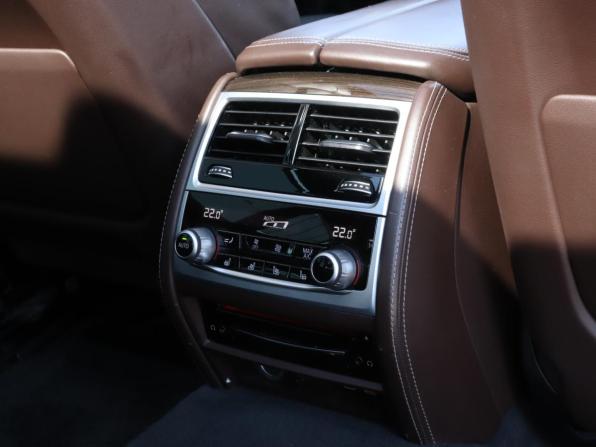 BMW 7 серии VI (G11/G12) Рестайлинг с пробегом 2019 года, цена 4 320 000 рублей, 240058 км, седан, Автокод Объявления