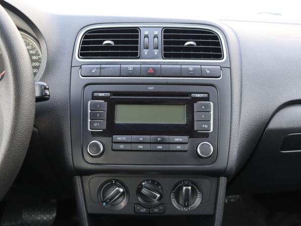 Volkswagen Polo V с пробегом 2012 года, цена 779 000 рублей, 90102 км, седан, Автокод Объявления