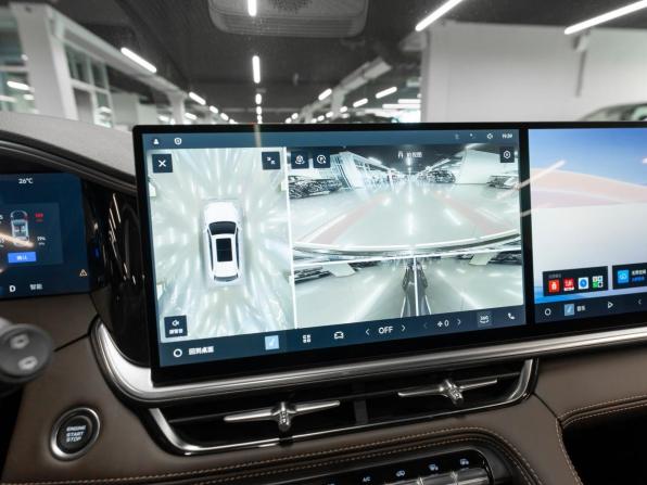 Geely Monjaro I Рестайлинг 2 с пробегом 2026 года, цена 4 250 000 рублей, 50 км, внедорожник, Автокод Объявления