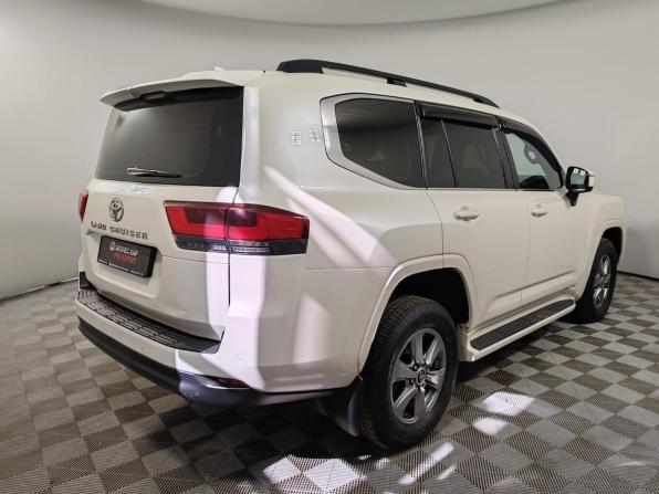 Toyota Land Cruiser 300 Series с пробегом 2022 года, цена 8 899 000 рублей, 104712 км, внедорожник, Автокод Объявления