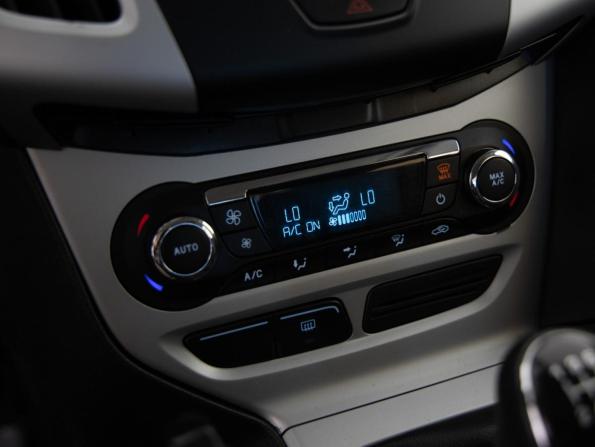 Ford Focus III с пробегом 2012 года, цена 999 000 рублей, 128932 км, седан, Автокод Объявления