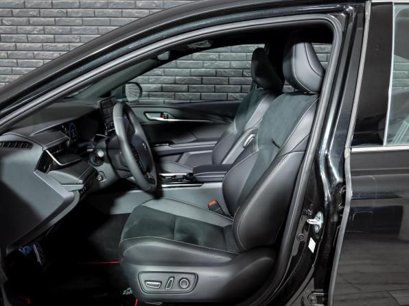 Toyota Camry IX (XV80) China Market с пробегом 2026 года, цена 4 070 000 рублей, 38 км, седан, Автокод Объявления