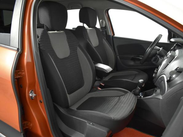 Renault Kaptur I с пробегом 2016 года, цена 1 287 100 рублей, 101780 км, внедорожник, Автокод Объявления