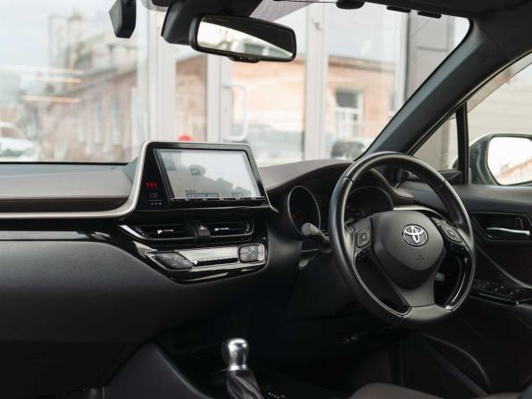 Toyota C-HR I с пробегом 2018 года, цена 1 700 000 рублей, 85407 км, внедорожник, Автокод Объявления