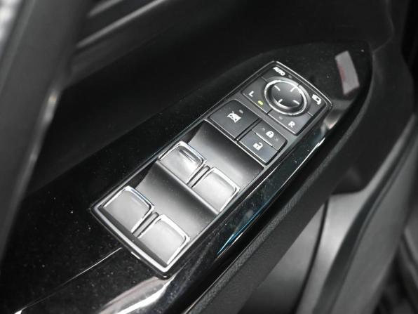 Lexus LX III Рестайлинг 2 с пробегом 2019 года, цена 9 850 000 рублей, 97140 км, внедорожник, Автокод Объявления