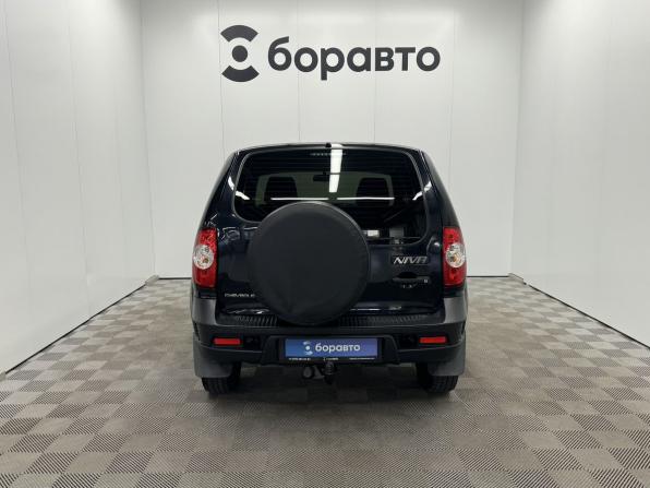 Chevrolet Niva I Рестайлинг с пробегом 2018 года, цена 842 700 рублей, 81798 км, внедорожник, Автокод Объявления
