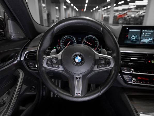 BMW 5 серии VII (G30/G31/G38) с пробегом 2018 года, цена 4 300 000 рублей, 120000 км, седан, Автокод Объявления