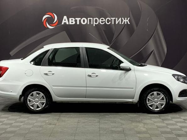 Lada (ВАЗ) Granta I Рестайлинг с пробегом 2022 года, цена 645 000 рублей, 74000 км, седан, Автокод Объявления