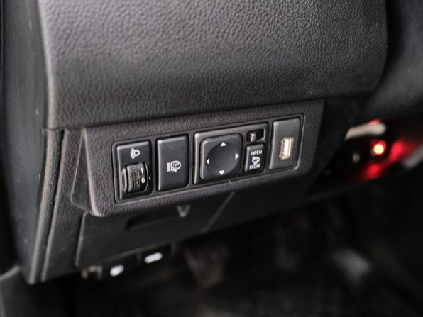 Nissan Tiida I с пробегом 2008 года, цена 535 000 рублей, 210333 км, хэтчбек, Автокод Объявления