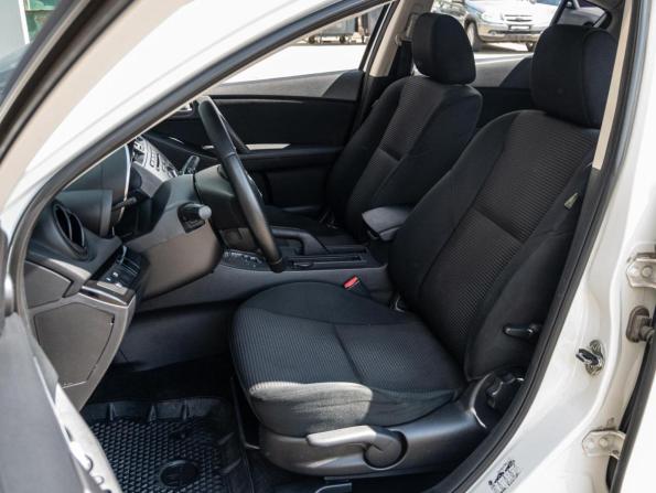 Mazda 3 II (BL) Рестайлинг с пробегом 2011 года, цена 1 050 000 рублей, 221721 км, седан, Автокод Объявления