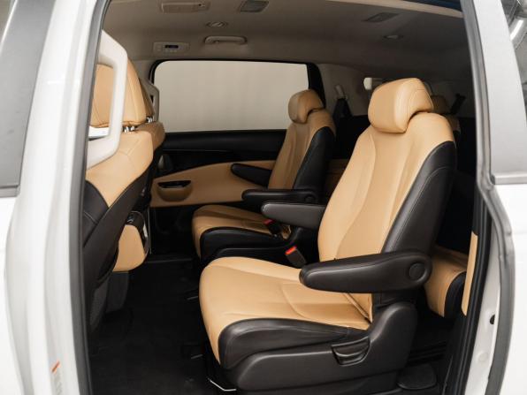 Kia Carnival IV с пробегом 2020 года, цена 2 985 000 рублей, 114000 км, минивэн, Автокод Объявления