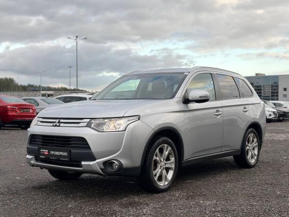 Mitsubishi Outlander III с пробегом 2014 года, цена 1 295 000 рублей, 196000 км, внедорожник, Автокод Объявления