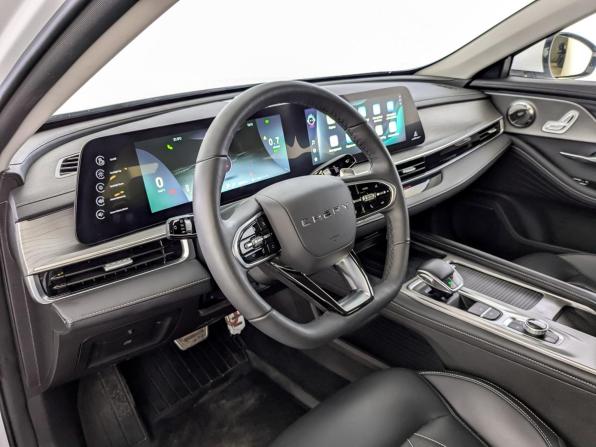 Chery Arrizo 8 с пробегом 2023 года, цена 1 990 000 рублей, 29996 км, седан, Автокод Объявления