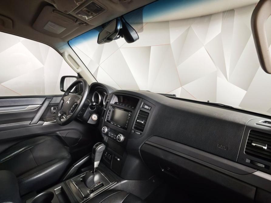 Mitsubishi Pajero IV Рестайлинг 1 Москва  - изображение 13
