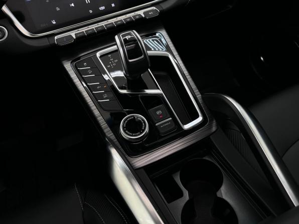 Geely Atlas Pro с пробегом 2023 года, цена 2 299 000 рублей, 15438 км, внедорожник, Автокод Объявления