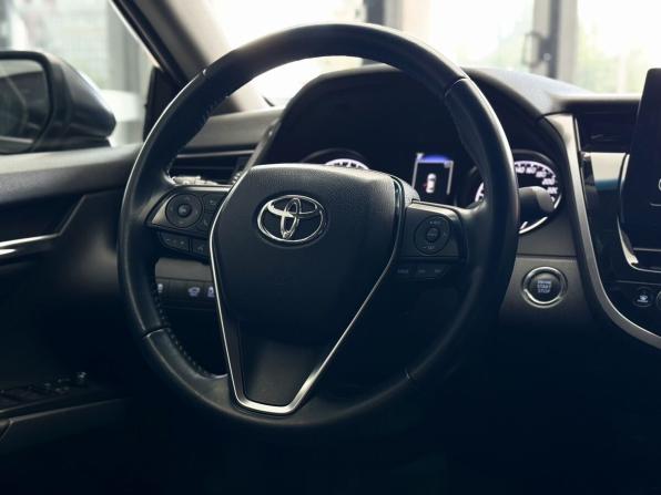 Toyota Camry VIII (XV70) Рестайлинг с пробегом 2021 года, цена 3 020 000 рублей, 74193 км, седан, Автокод Объявления