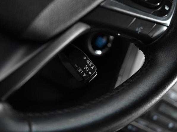 Toyota Camry VII (XV50) Рестайлинг 2 с пробегом 2018 года, цена 1 579 000 рублей, 88086 км, седан, Автокод Объявления