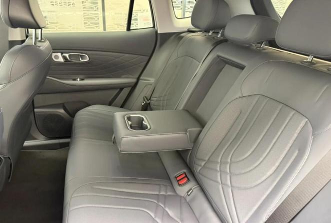 Новый Geely EX5 Гибрид 2026 года, цена 3 829 990 рублей, внедорожник, Автокод Объявления