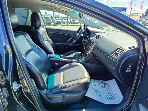 Toyota Avensis III с пробегом 2011 года, цена 892 000 рублей, 353634 км, седан, Автокод Объявления