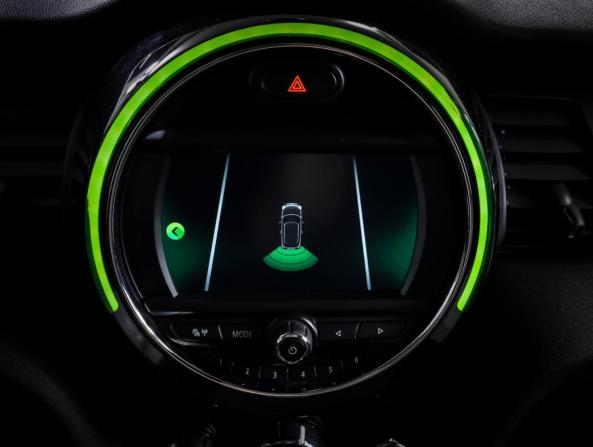 Mini Hatch III (F55/F56) Рестайлинг с пробегом 2019 года, цена 2 285 000 рублей, 78535 км, хэтчбек, Автокод Объявления