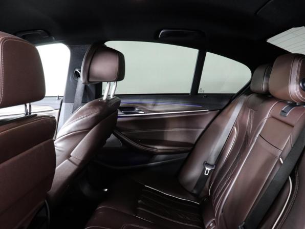 BMW 5 серии VII (G30/G31/G38) с пробегом 2019 года, цена 5 049 000 рублей, 121921 км, седан, Автокод Объявления