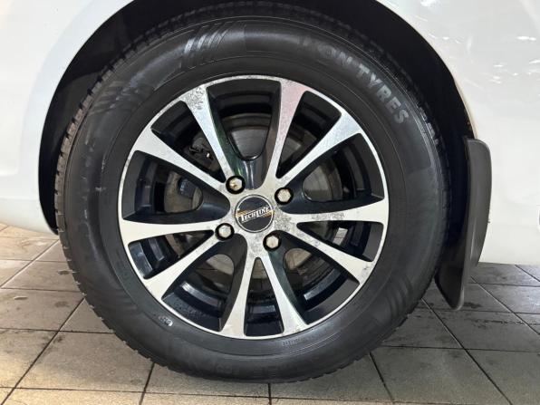 Ford Fiesta Mk6 Рестайлинг с пробегом 2015 года, цена 629 000 рублей, 223000 км, седан, Автокод Объявления
