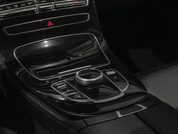 Mercedes-Benz E-Класс V (W213 S213 C238) с пробегом 2020 года, цена 2 460 000 рублей, 151614 км, седан, Автокод Объявления