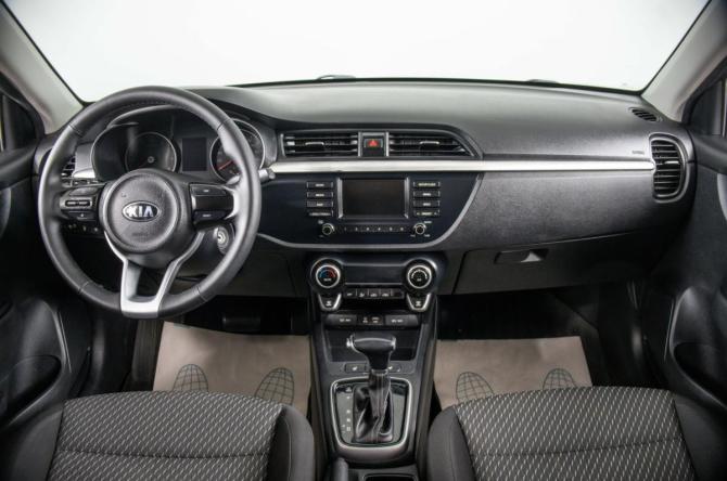Kia Rio IV с пробегом 2018 года, цена 1 329 000 рублей, 152000 км, седан, Автокод Объявления