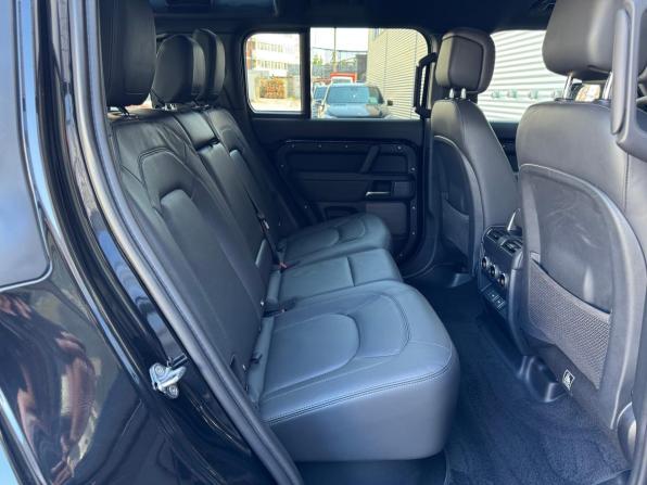 Land Rover Defender II с пробегом 2022 года, цена 14 500 000 рублей, 32610 км, внедорожник, Автокод Объявления