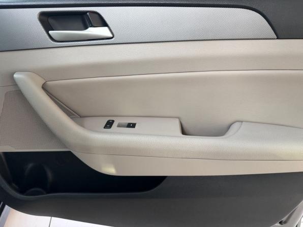 Hyundai Sonata VII (LF) Рестайлинг с пробегом 2017 года, цена 1 675 000 рублей, 75550 км, седан, Автокод Объявления
