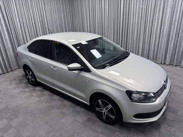 Volkswagen Polo V Рестайлинг с пробегом 2015 года, цена 1 050 000 рублей, 132521 км, седан, Автокод Объявления
