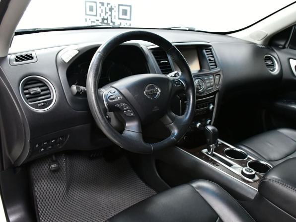 Nissan Pathfinder IV с пробегом 2016 года, цена 2 097 000 рублей, 170000 км, внедорожник, Автокод Объявления