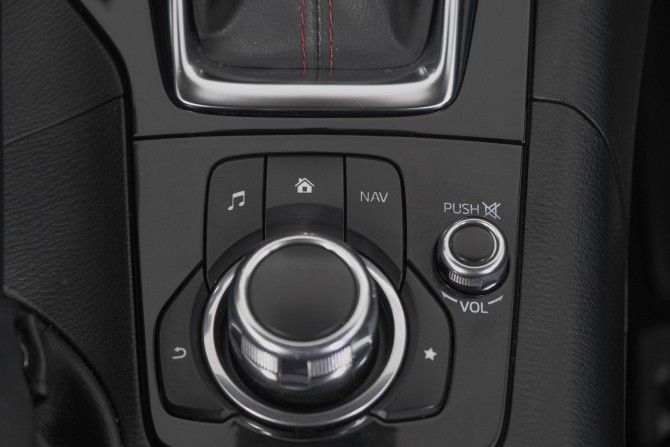 Mazda 3 III (BM) с пробегом 2013 года, цена 1 059 000 рублей, 110000 км, хэтчбек, Автокод Объявления