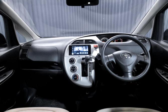 Toyota Ractis I с пробегом 2009 года, цена 660 000 рублей, 306642 км, хэтчбек, Автокод Объявления